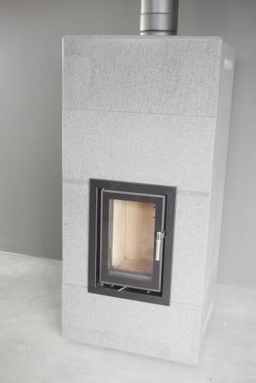 Wood stove Hector Air "S" in a volcanic stone building 2